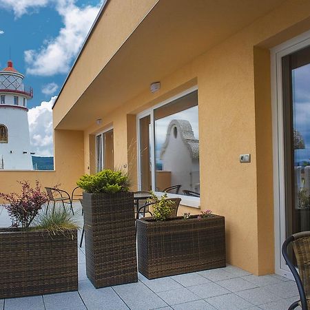 Plaza Beach Holiday House Прешов Экстерьер фото